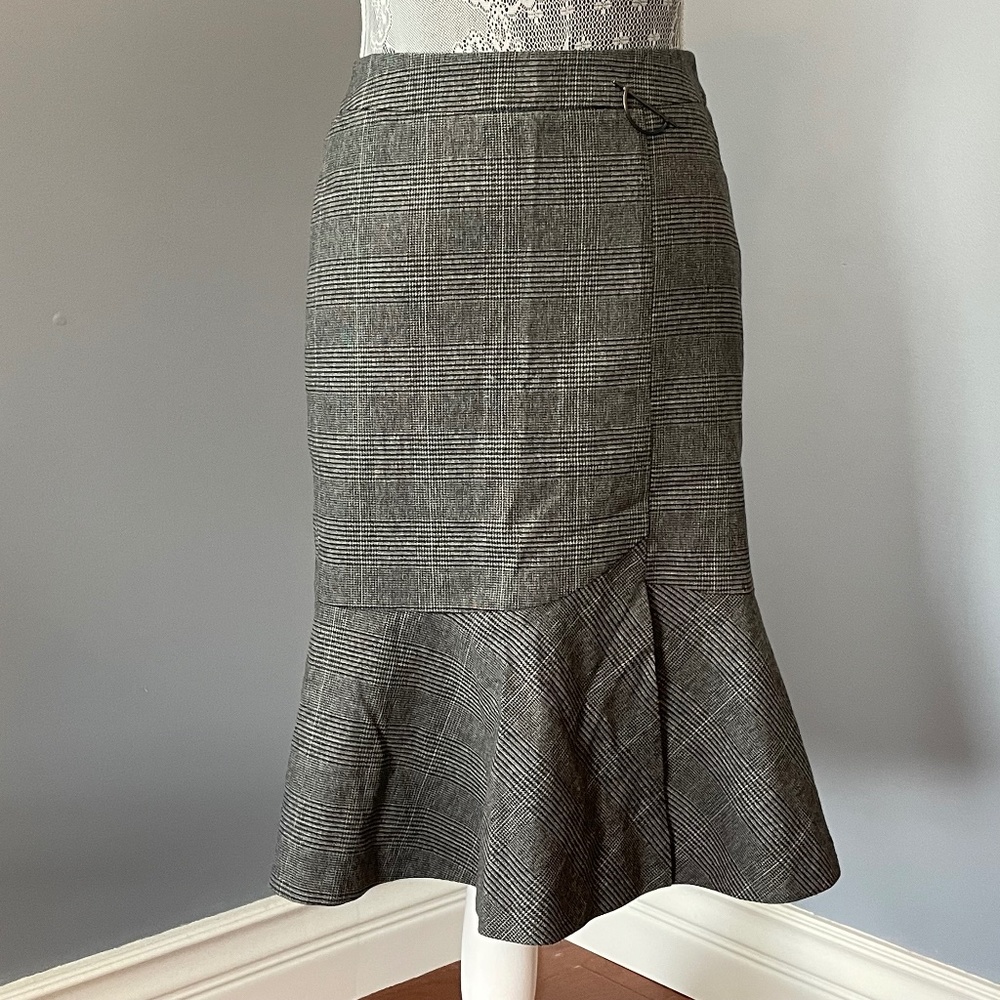 Fit & Flare Midi Business Skirt - Picture 4 of 8